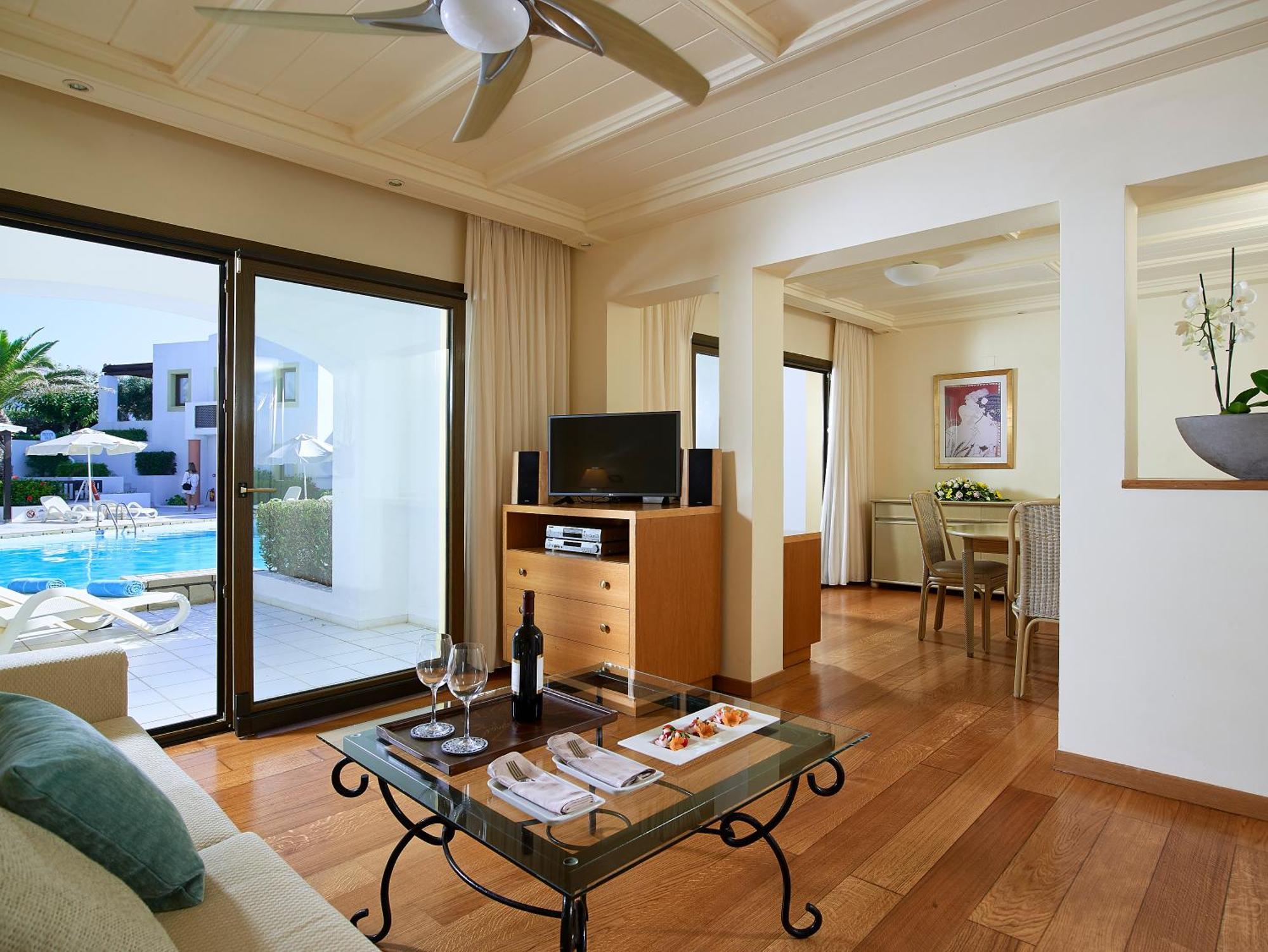 Knossos Royal Hotel Hersonissos  Exterior photo